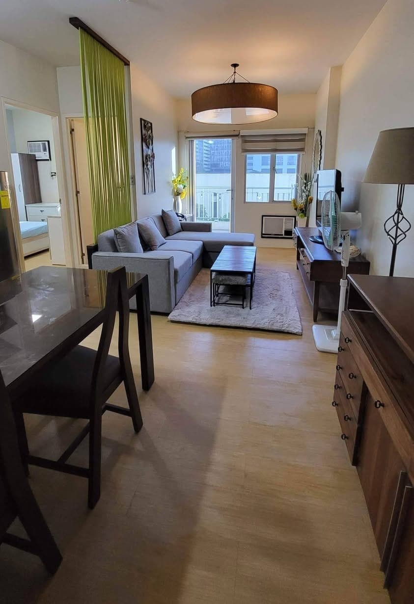 𝙁𝙊𝙍 𝙇𝙀𝘼𝙎𝙀: 𝙁𝙪𝙧𝙣𝙞𝙨𝙝𝙚𝙙 1-𝘽𝙚𝙙𝙧𝙤𝙤𝙢 with balcony 𝙞𝙣 𝘾𝙚𝙗𝙪 𝙄𝙏 𝙋𝙖𝙧𝙠 - photo 2