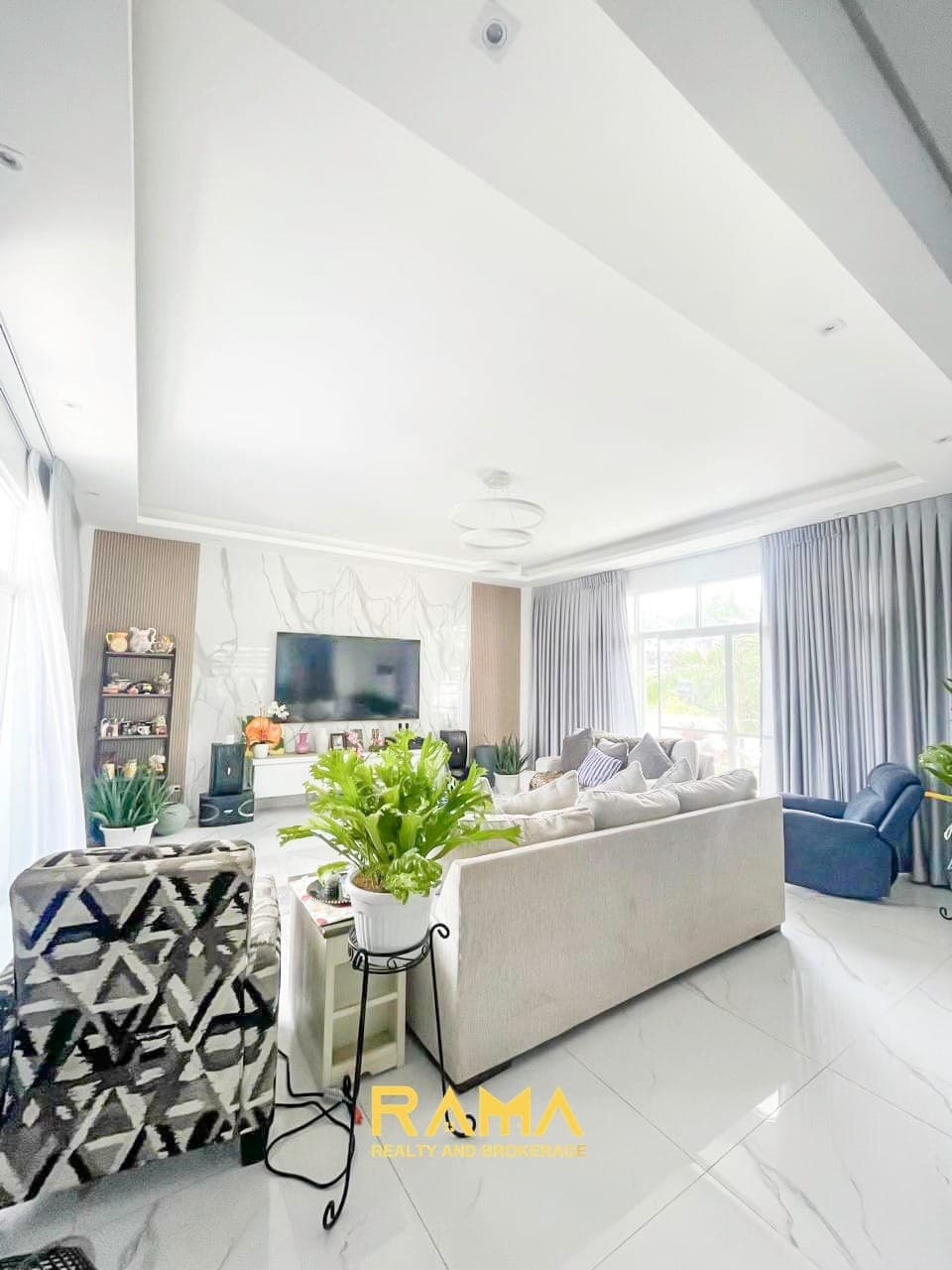 Hidden Village House for Sale / Rent - photo 3