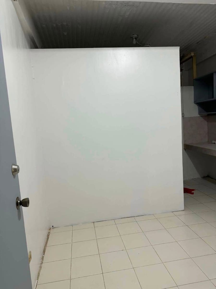 Room for Rent - photo 2