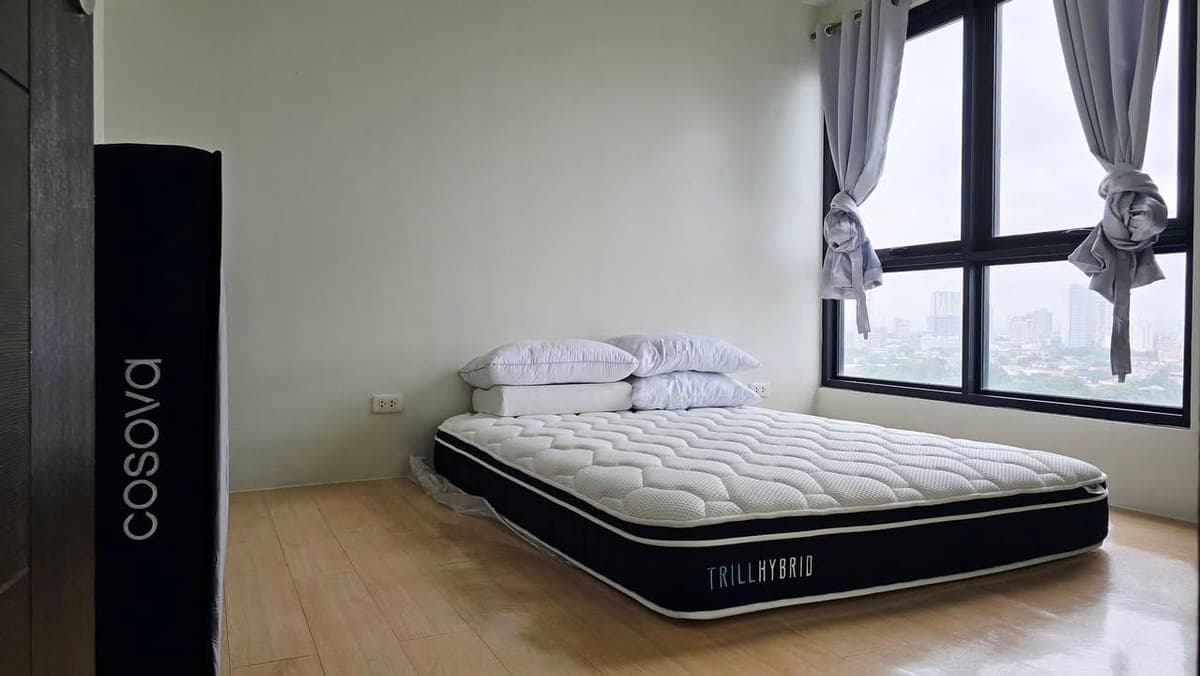 Condo and Parking for Rent - photo 3