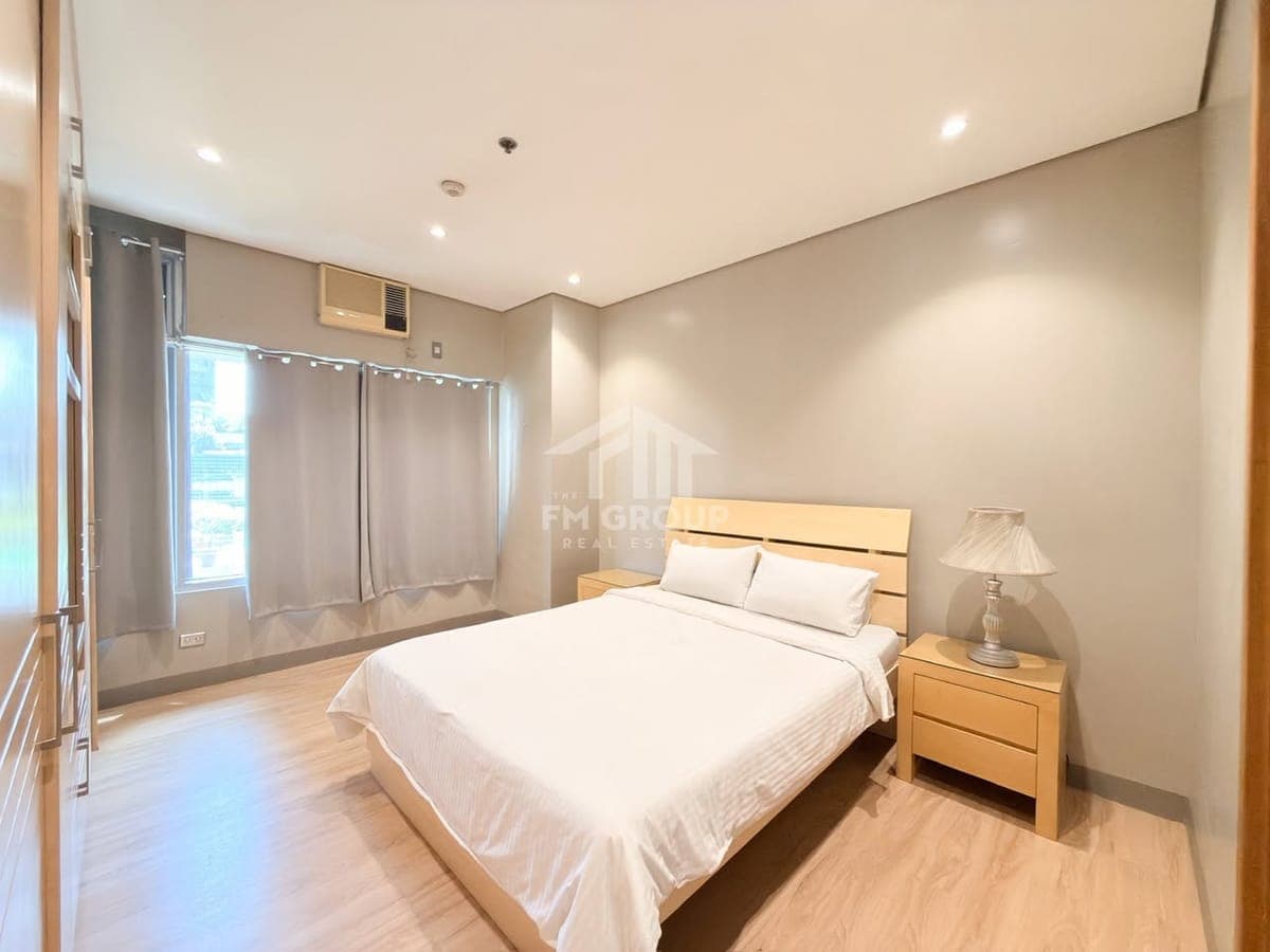 2 Bedroom 107 Sqm in The Luxe Residences BGC Taguig For Rent - photo 2