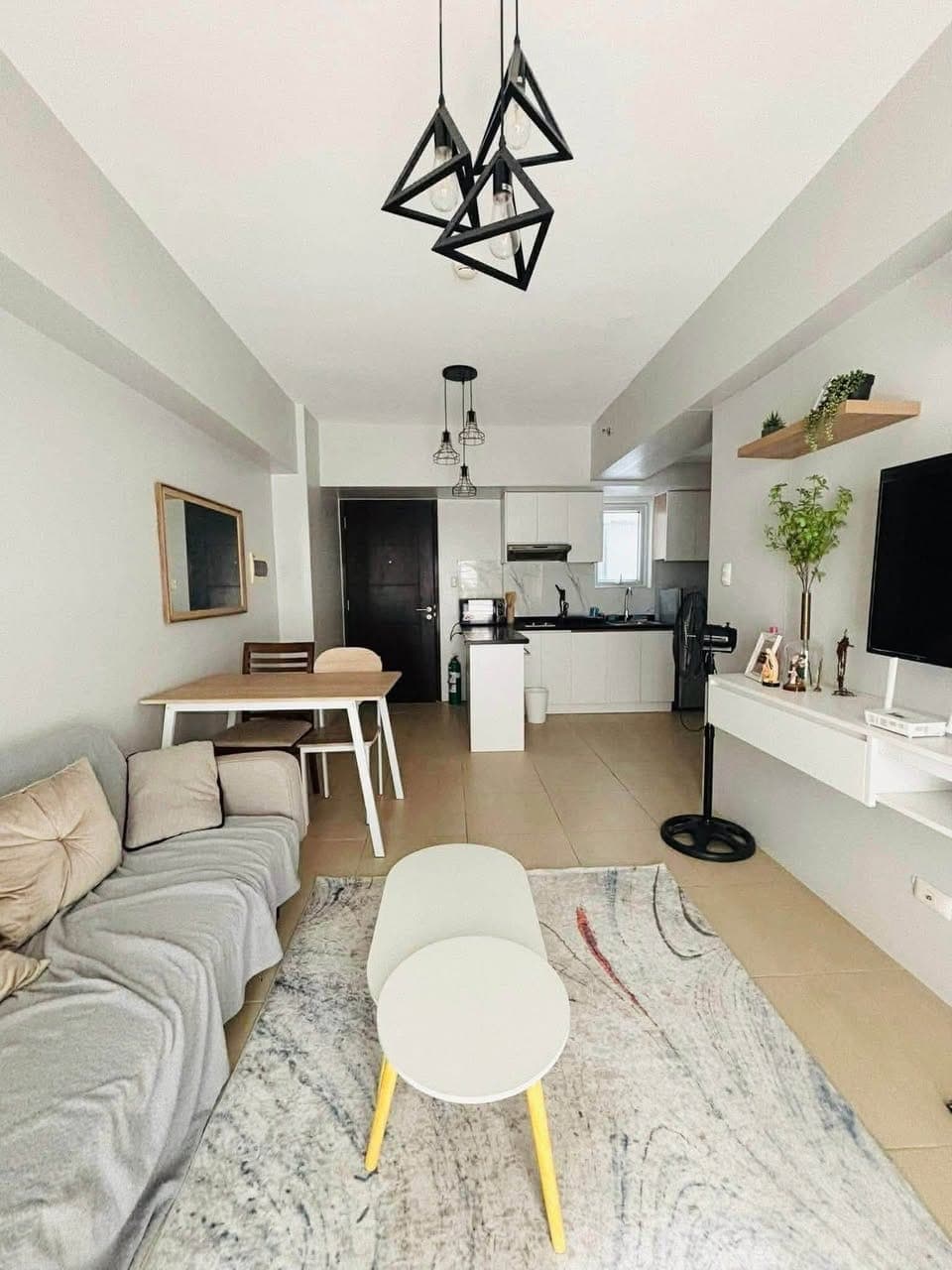 𝙁𝙊𝙍 𝙇𝙀𝘼𝙎𝙀: 𝙁𝙪𝙡𝙡𝙮 𝙁𝙪𝙧𝙣𝙞𝙨𝙝𝙚𝙙 1-𝘽𝙚𝙙𝙧𝙤𝙤𝙢 𝙞𝙣 𝘼𝙫𝙞𝙙𝙖 𝙍𝙞𝙖𝙡𝙖 𝙏𝙤𝙬�... - photo 5