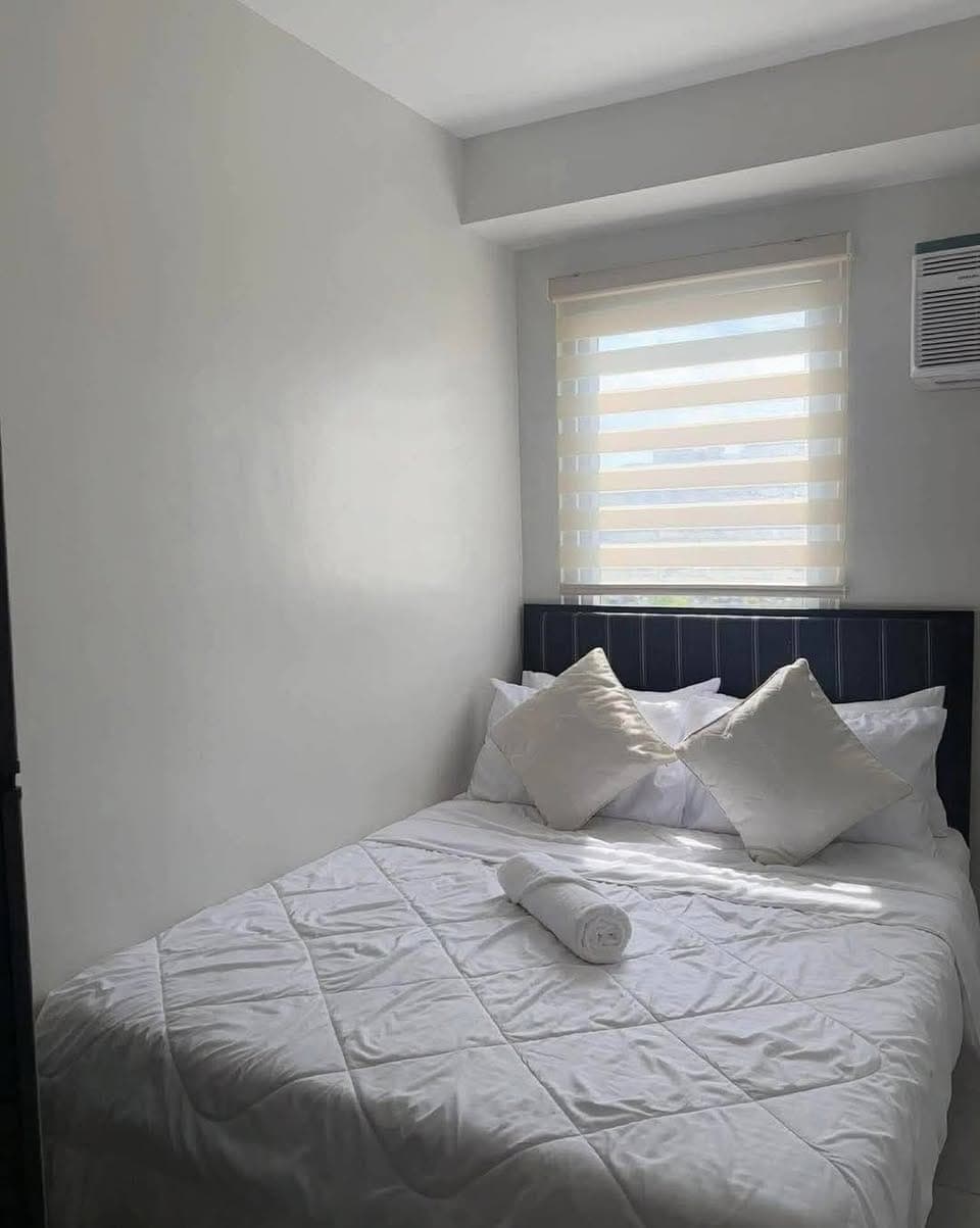 FOR RENT: FURNISHED 2BEDROOM CONDO UNIT - photo 1