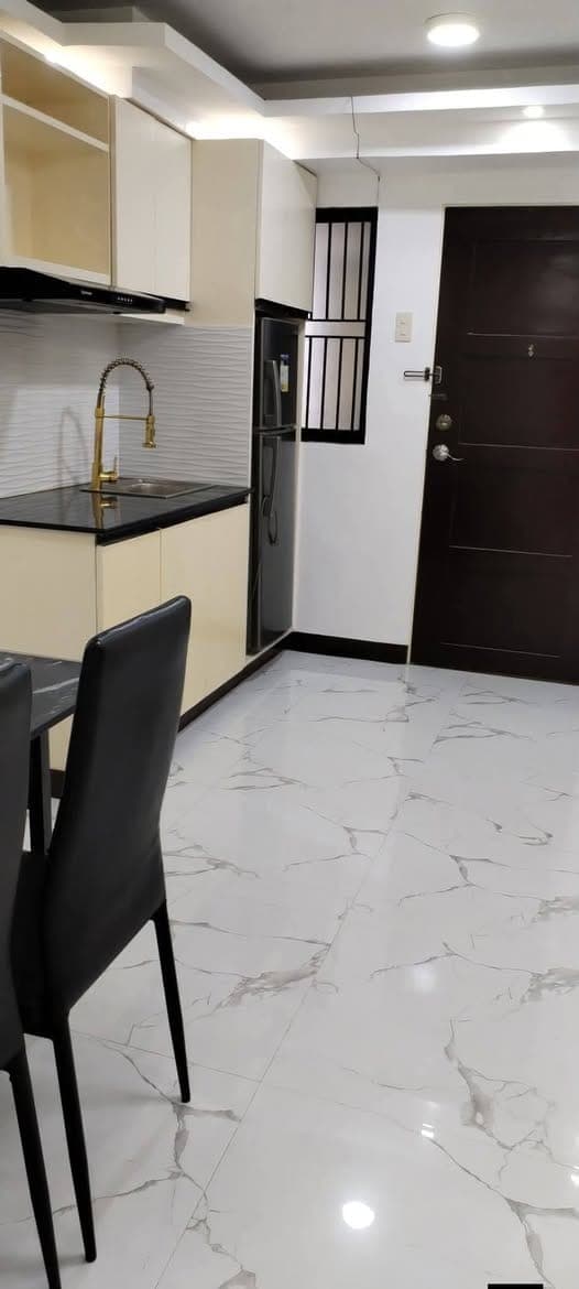 🏡 FOR RENT: 2BR Condo Unit - photo 2