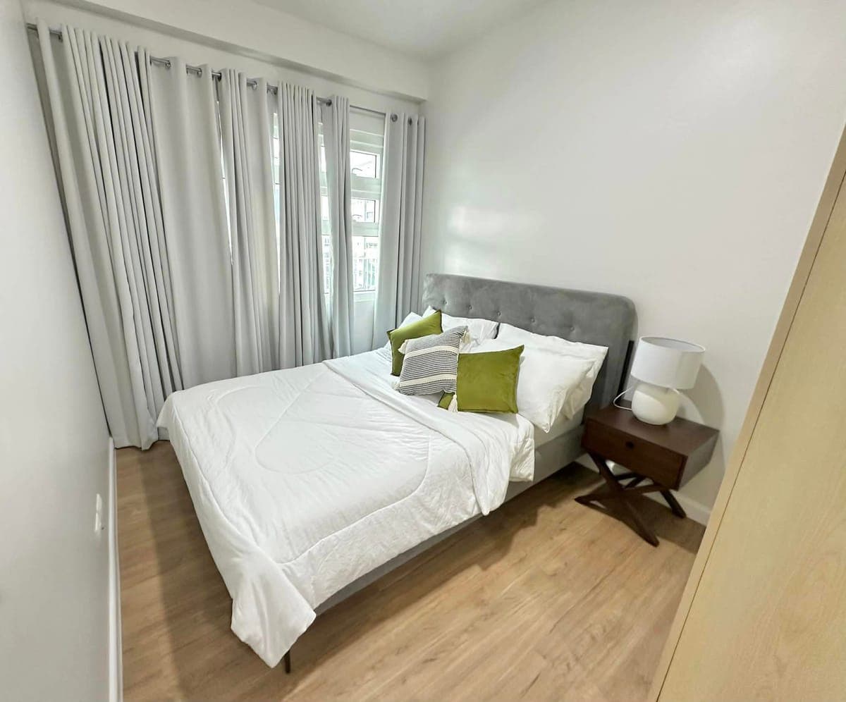 ✨ For Rent: Spacious 2-Bedroom Condo unit in Solinea, Tower 1 ✨ - photo 2