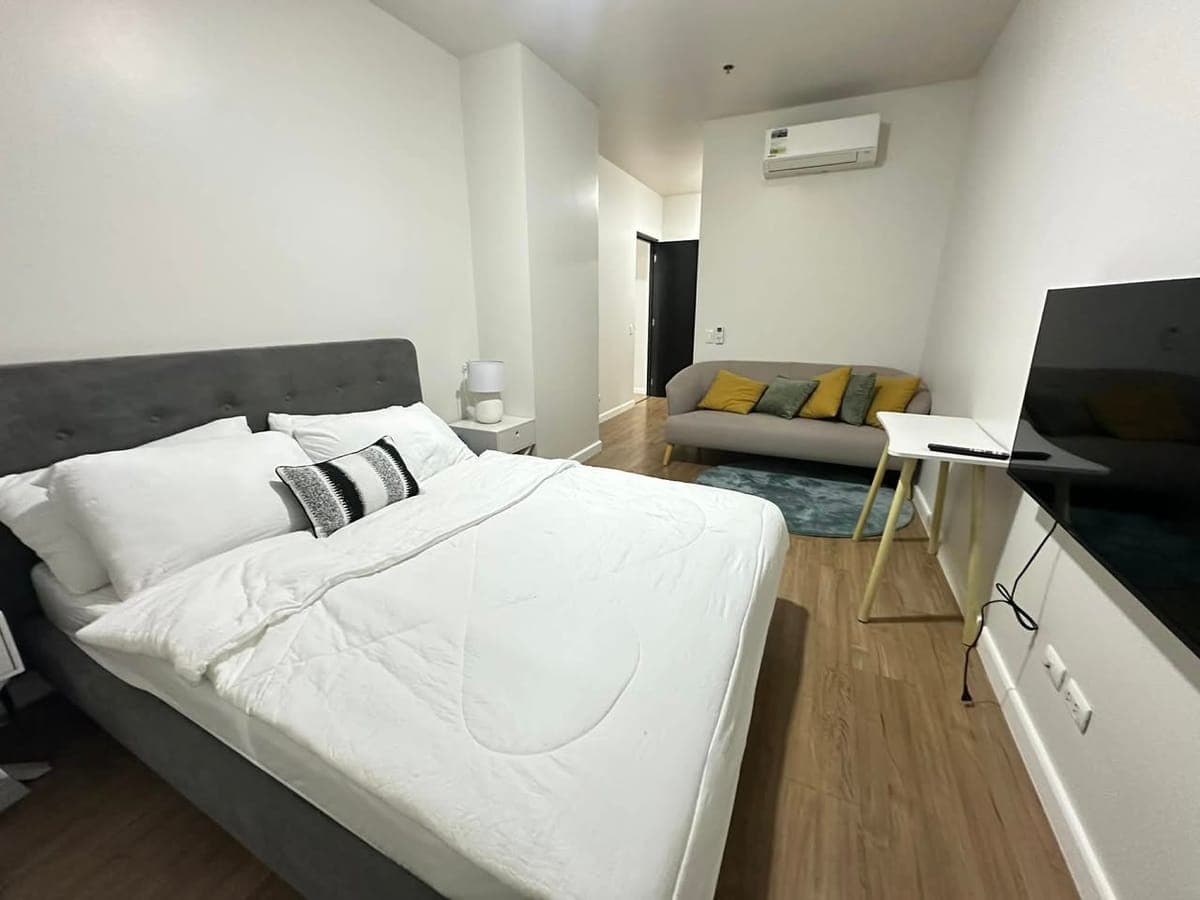 ✨ For Rent: Spacious 2-Bedroom Condo unit in Solinea, Tower 1 ✨ - photo 4