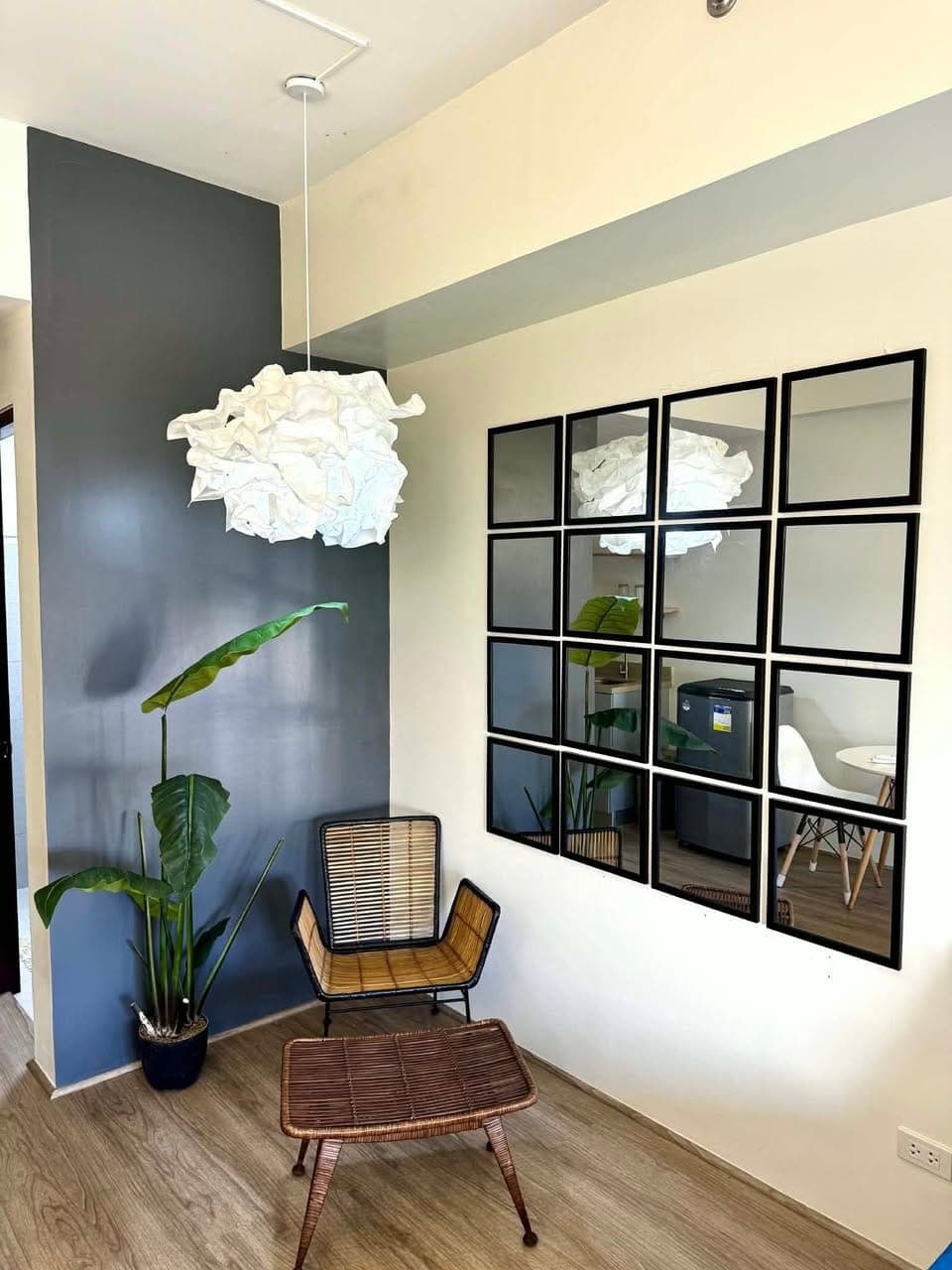 The median lahug- 15k including condo dues ( free use amenities) - long term‼️ - photo 2