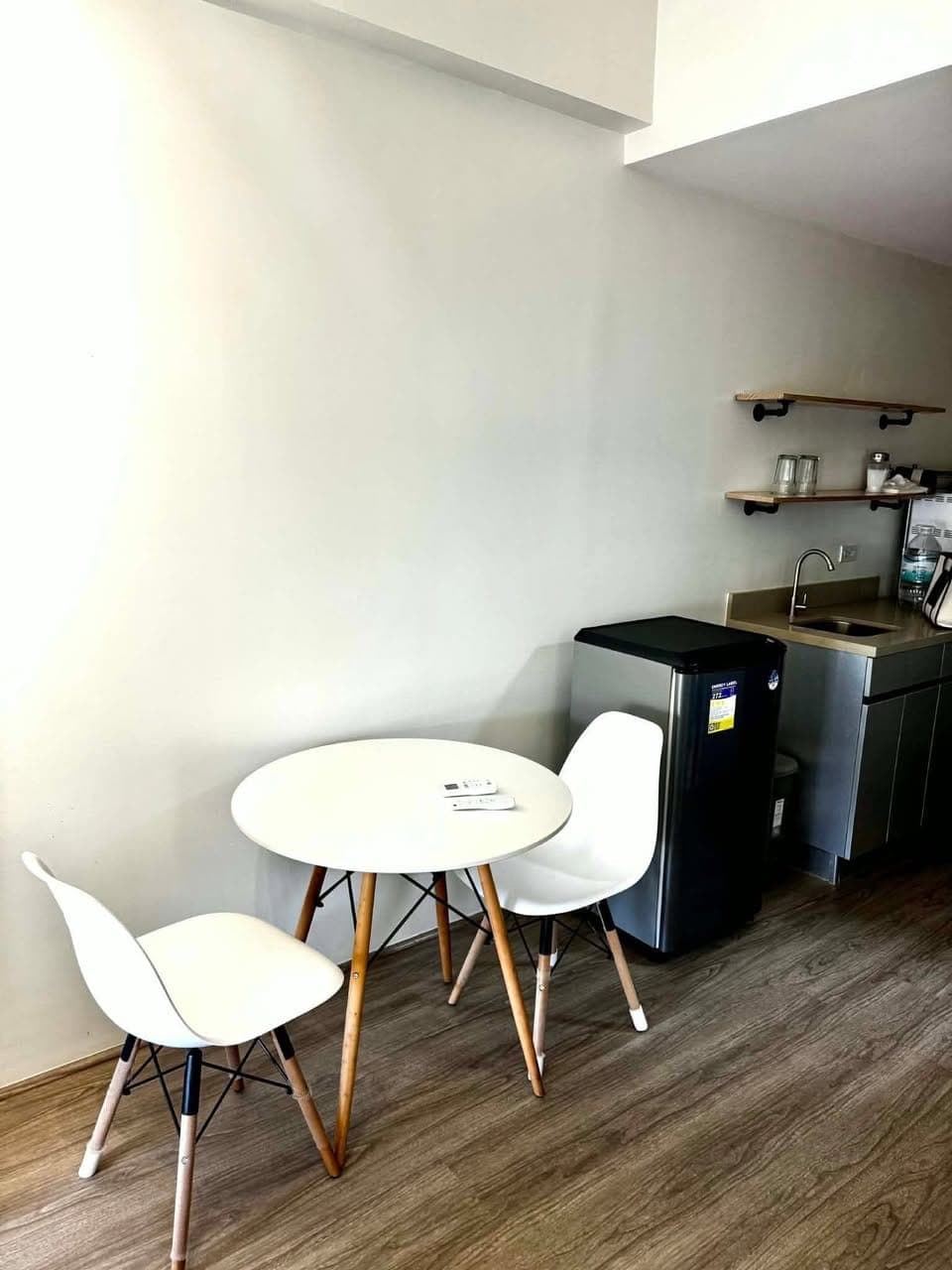 The median lahug- 15k including condo dues ( free use amenities) - long term‼️ - photo 3