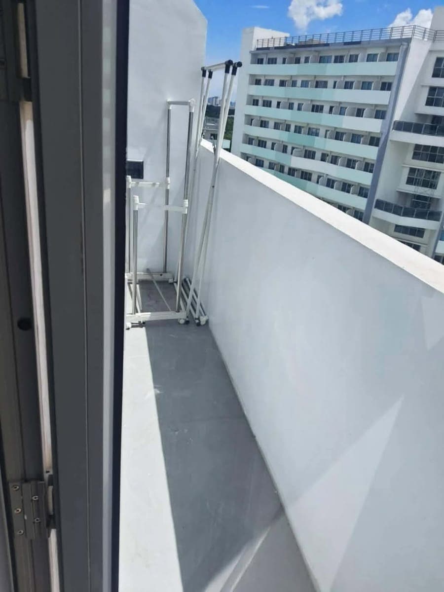 ‼️2 BEDROOM SEMI FURNISHED UNIT  with BALCONY and  PARKING for LEASE and SALE ‼️ - photo 1