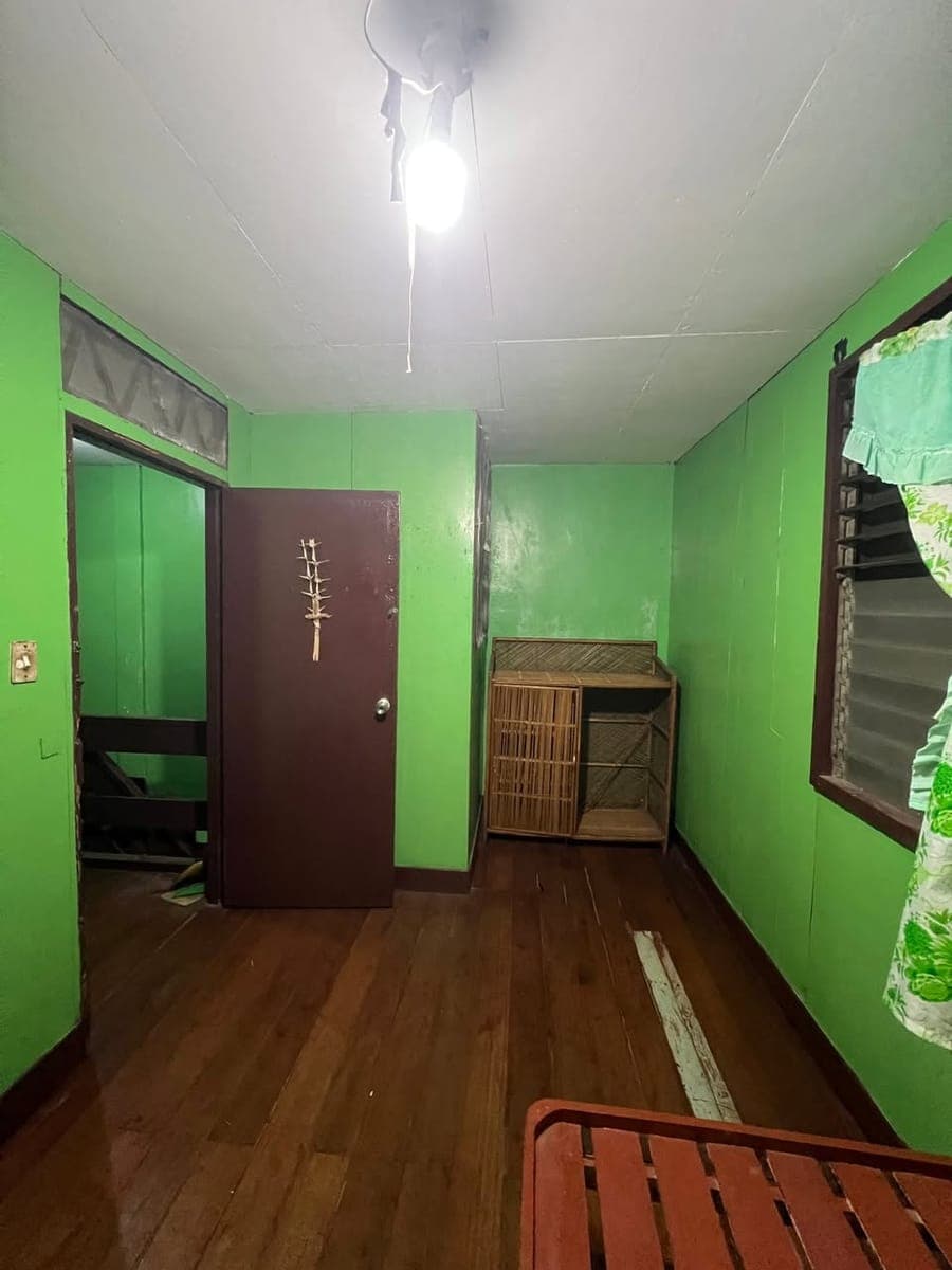 1 room available | FEMALE RENTER ONLY - photo 1