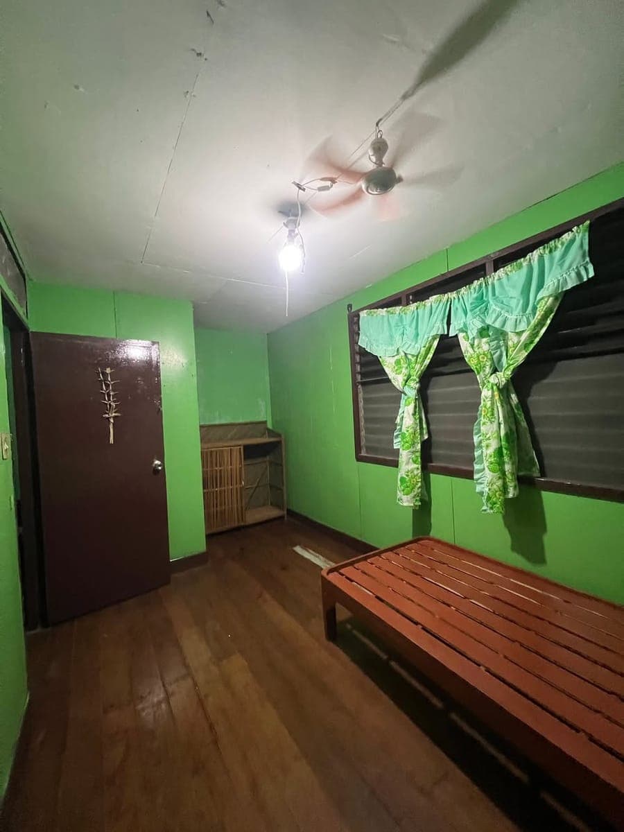 1 room available | FEMALE RENTER ONLY - photo 4