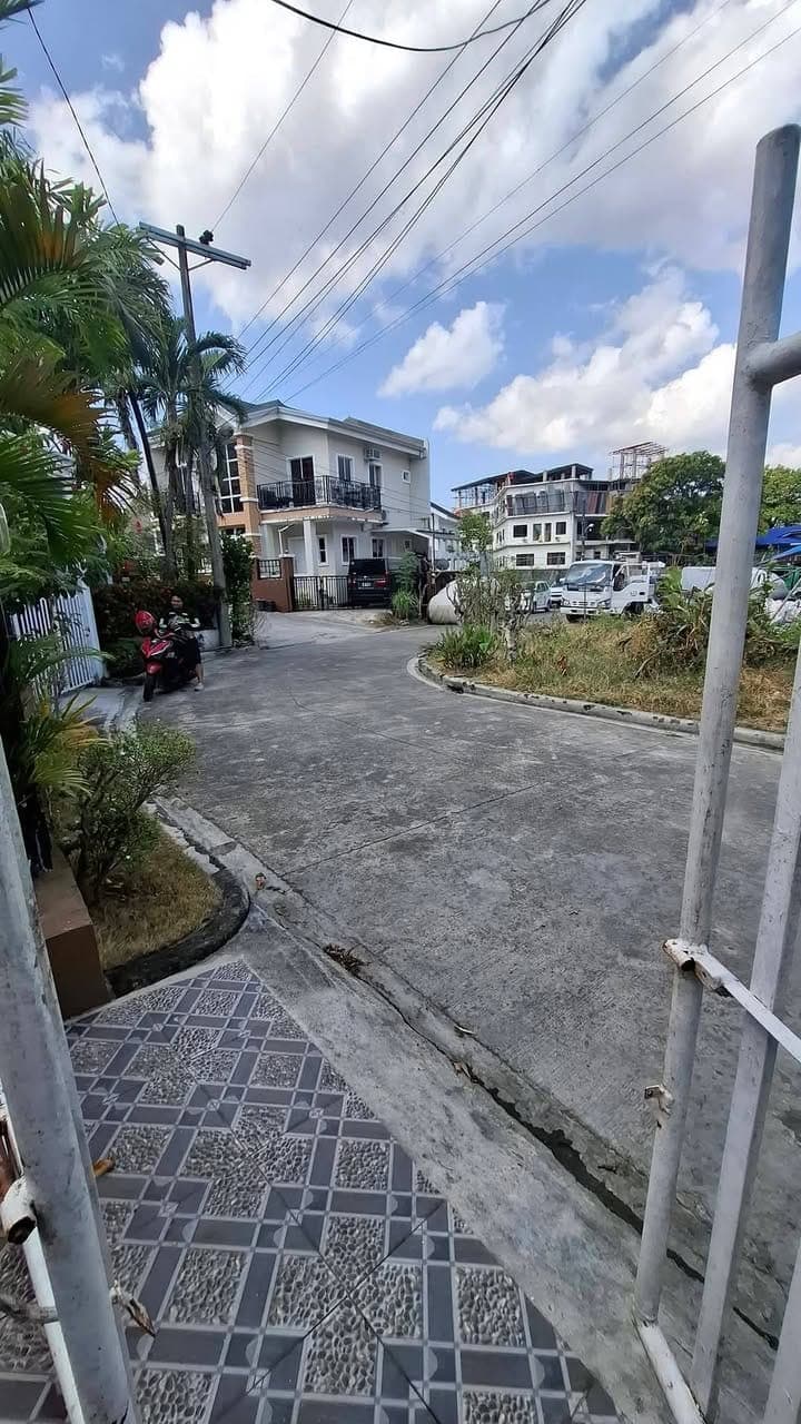 FOR RENT – House & Lot - photo 3