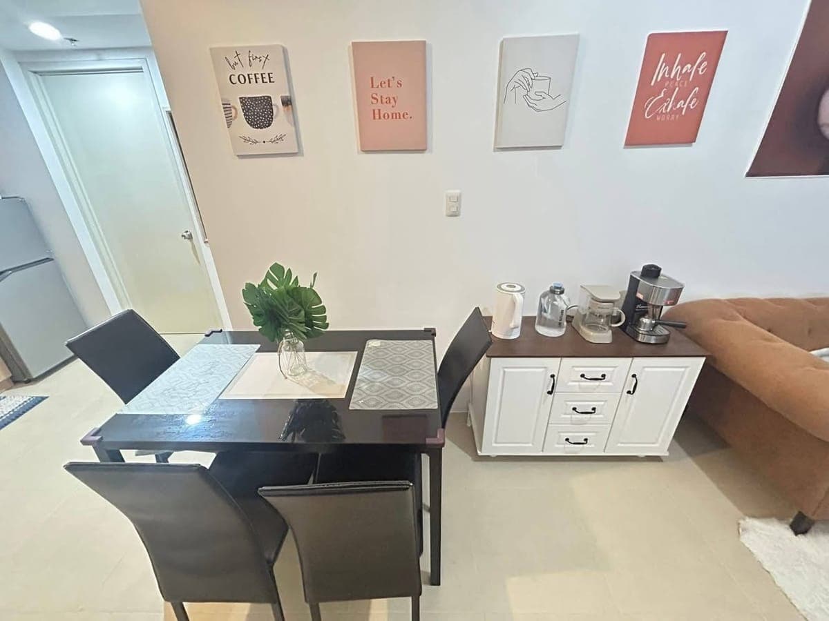 MOVE-IN READY 1BR IN IT PARK – JUST BRING YOUR BAG! - photo 3