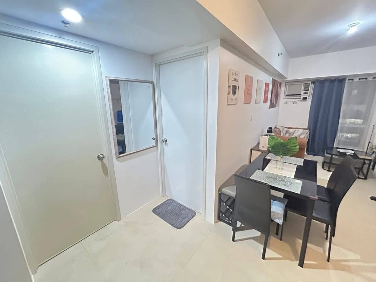 MOVE-IN READY 1BR IN IT PARK – JUST BRING YOUR BAG! - photo 5