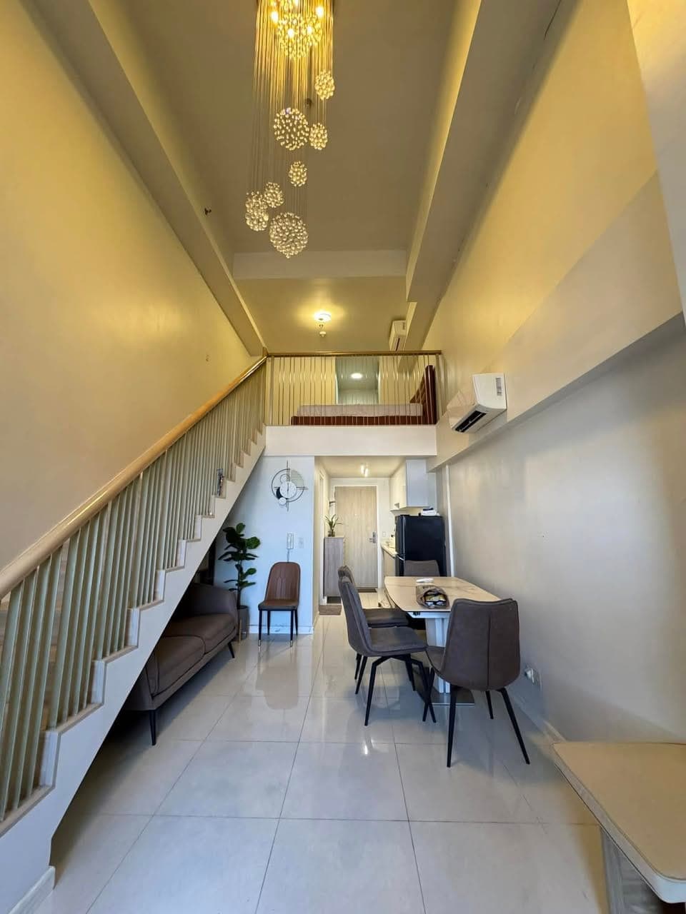 For Rent 1 Bedroom Loft Type Unit in Mandani Bay Suites Tower 2 - photo 2