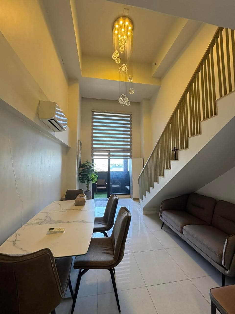 For Rent 1 Bedroom Loft Type Unit in Mandani Bay Suites Tower 2 - photo 4