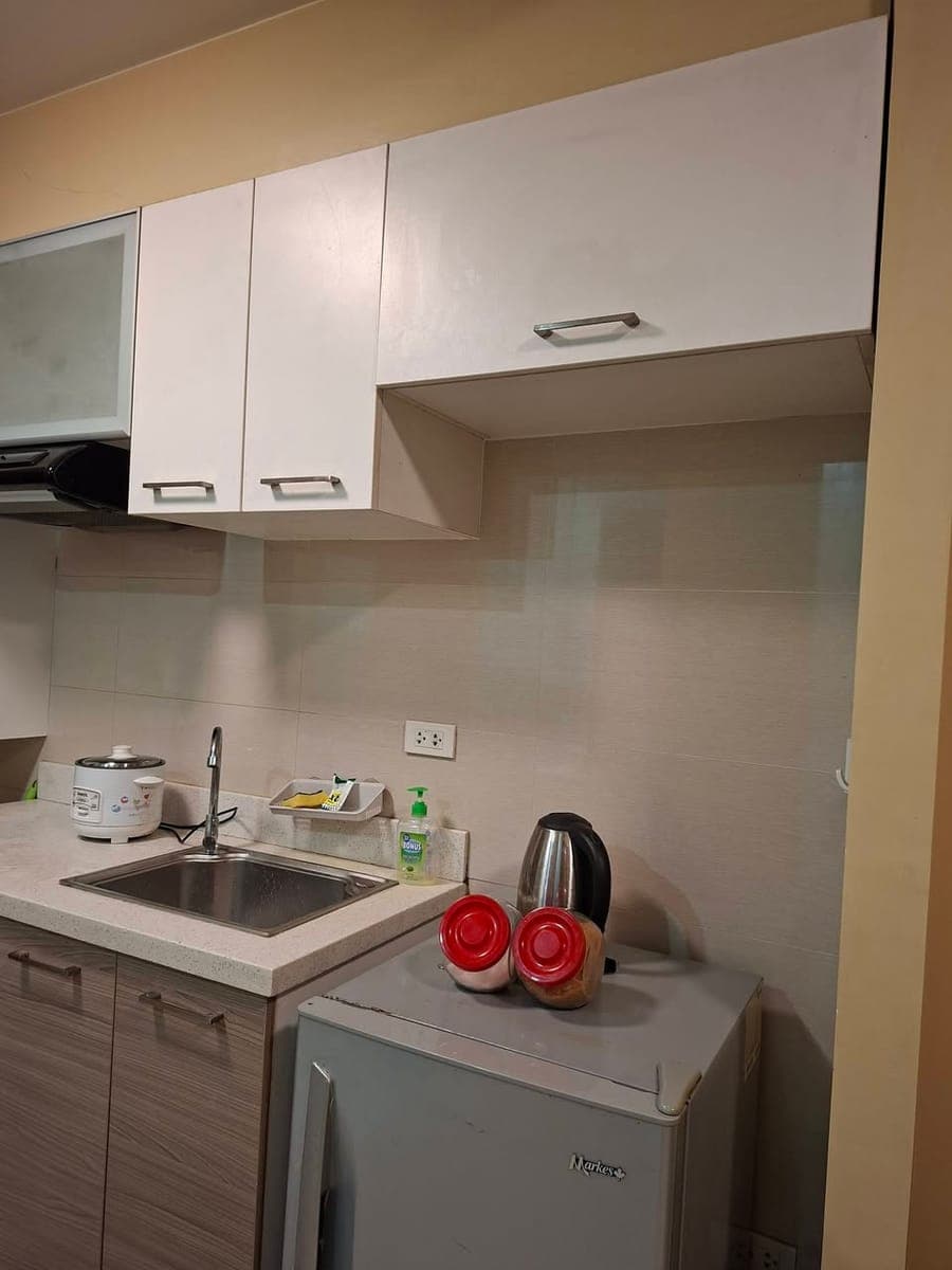 For Rernt Studio Type Condo At Congressional Tower - photo 5