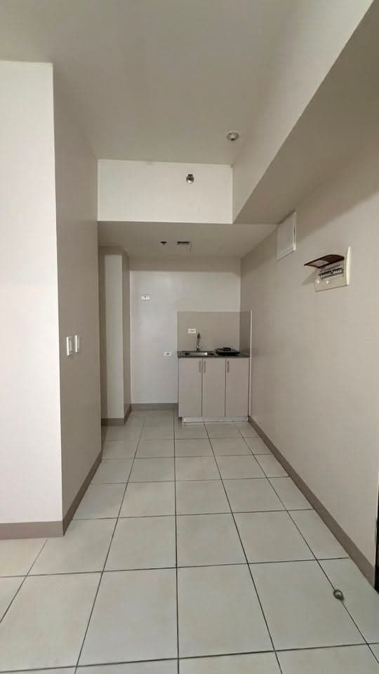 FOR RENT - 2BR bare unit at Suntrust Asmara - photo 2