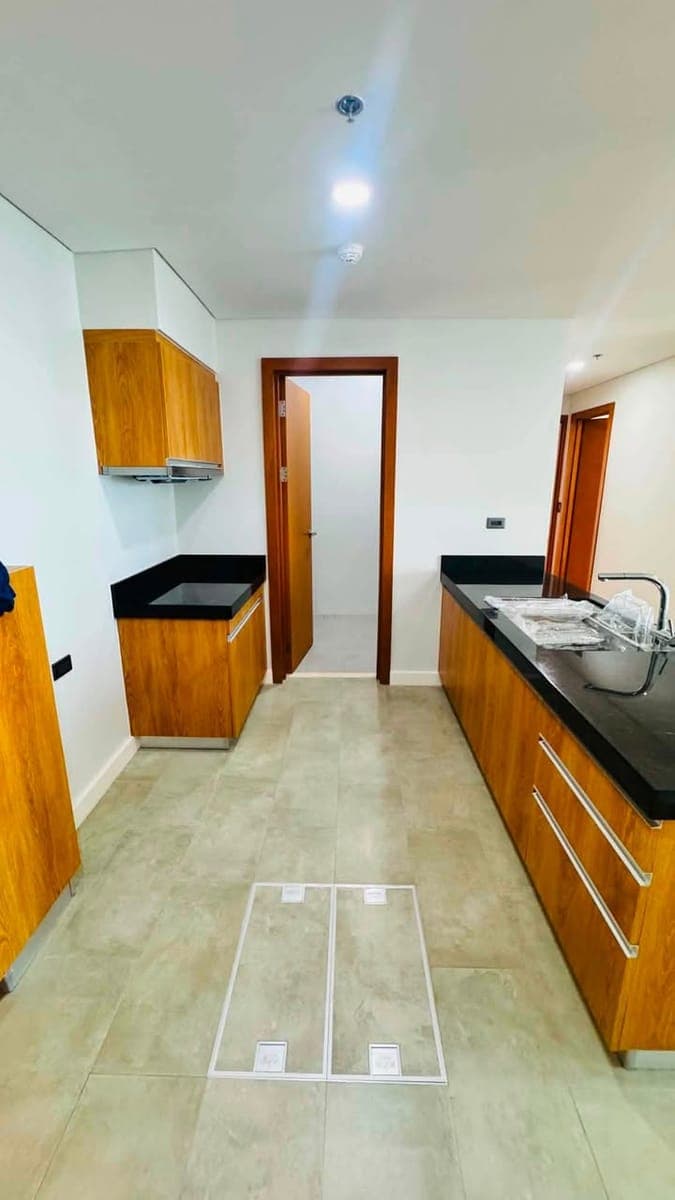 FOR LEASE - photo 2