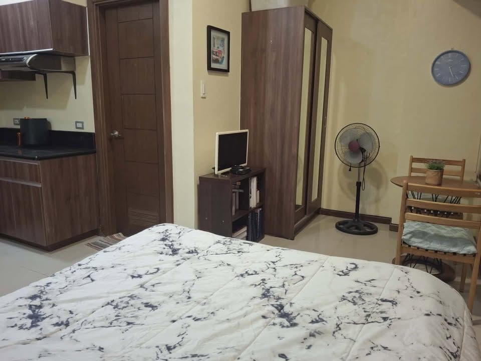 🌟 Fully furnished Studio for RENT in Azalea Place, Cebu City Near UP Cebu 🌟 - photo 4