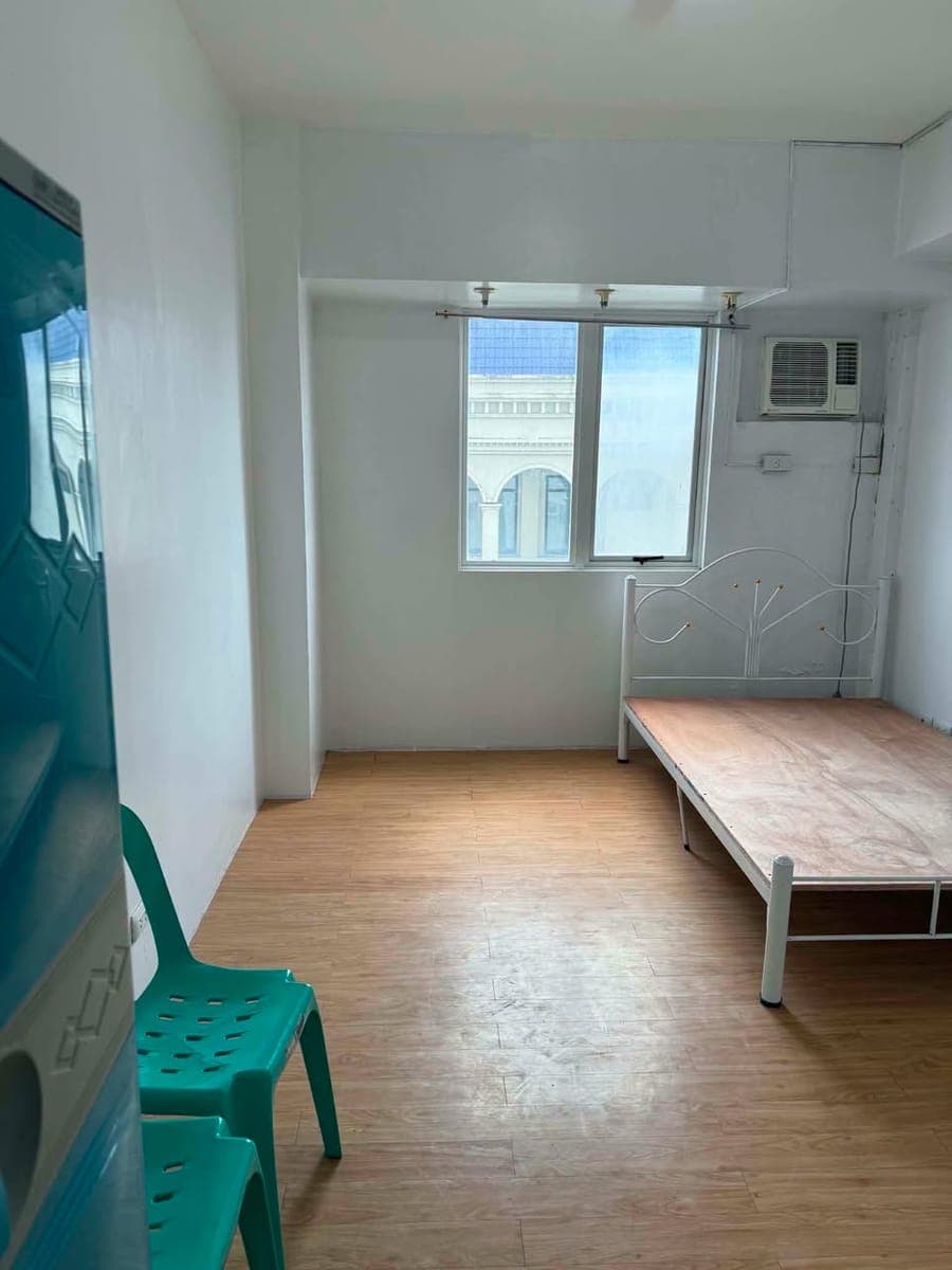 STUDIO SEMI FURNISHED FOR RENT (CONDO) - photo 1