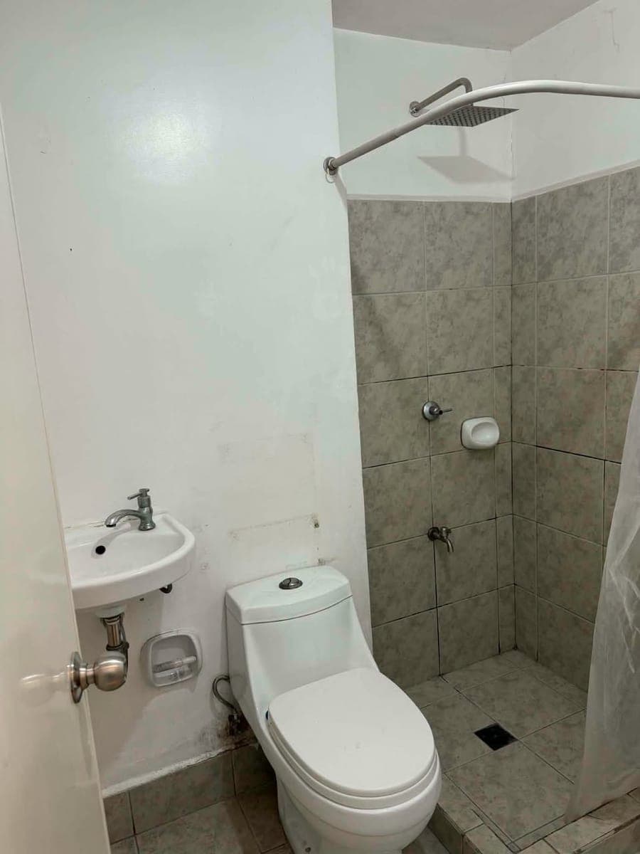 STUDIO SEMI FURNISHED FOR RENT (CONDO) - photo 3