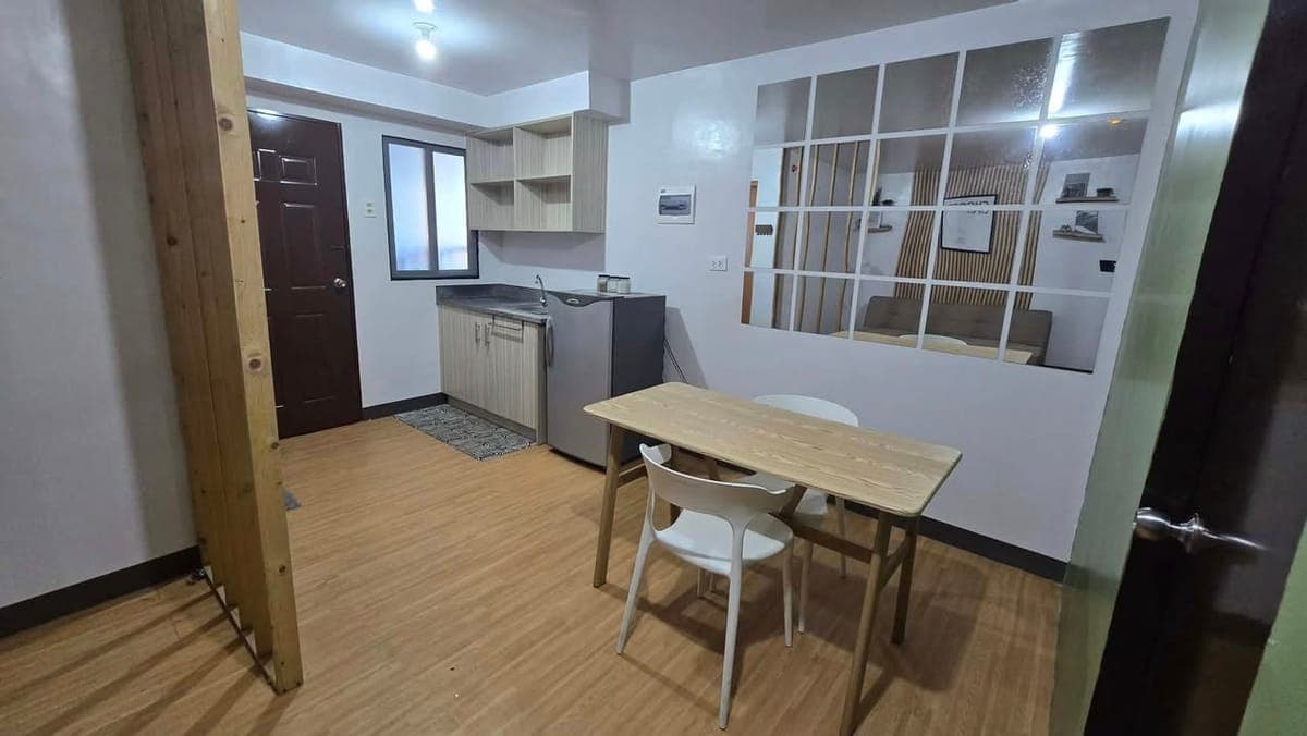 ‼️SEMI FURNISHED 2 Bedroom with Balcony “CORNER UNIT” FOR RENT‼️ - photo 3