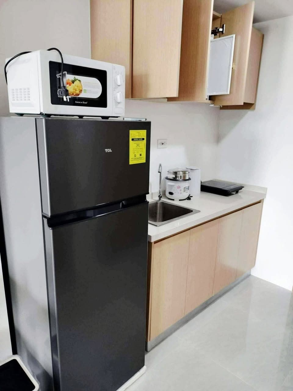 Fully Furnished Spacious Studio Unit for Rent - photo 4