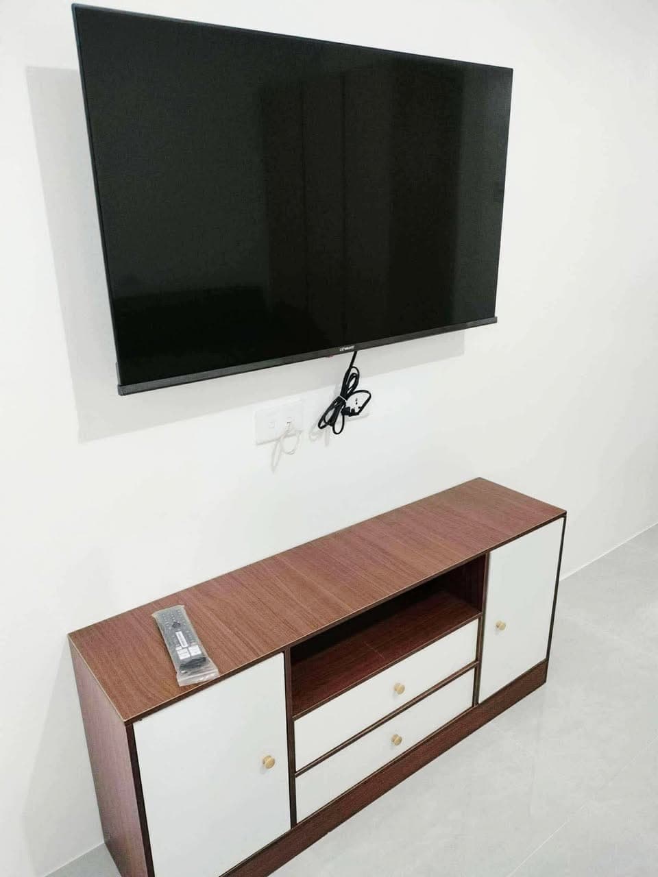 Fully Furnished Spacious Studio Unit for Rent - photo 5