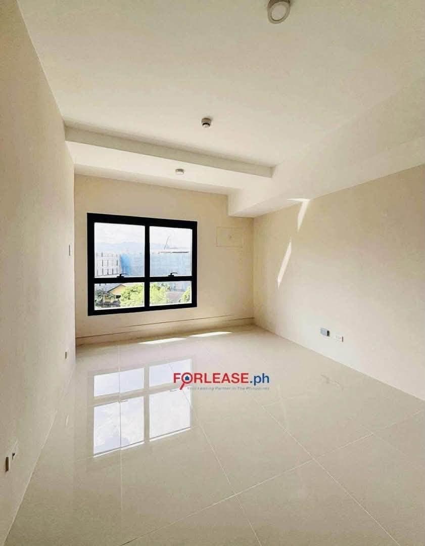 𝙁𝙊𝙍 𝙇𝙀𝘼𝙎𝙀: 𝘽𝙧𝙖𝙣𝙙 𝙉𝙚𝙬 𝙐𝙣𝙛𝙪𝙧𝙣𝙞𝙨𝙝𝙚𝙙 𝙎𝙩𝙪𝙙𝙞𝙤 𝙞𝙣 𝙅𝙏𝙤𝙬𝙚𝙧 𝙍𝙚𝙨𝙞�... - photo 1