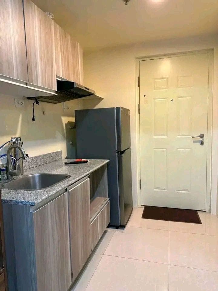 🏢 STUDIO WITH BALCONY FOR RENT – GRAND RESIDENCES - photo 3