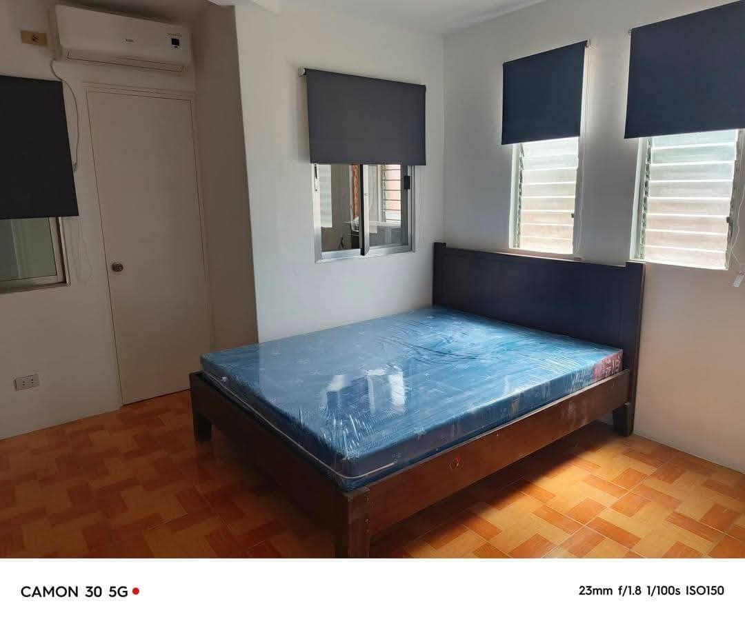 𝗙𝗢𝗥 𝗥𝗘𝗡𝗧 - 𝟰𝗕𝗥 𝗚𝗮𝘁𝗲𝗱 𝗧𝗼𝘄𝗻𝗵𝗼𝘂𝘀𝗲 𝗦𝗲𝗺𝗶-𝗙𝘂𝗿𝗻𝗶𝘀𝗵𝗲𝗱 near Gaisano Country Mall ! - photo 3