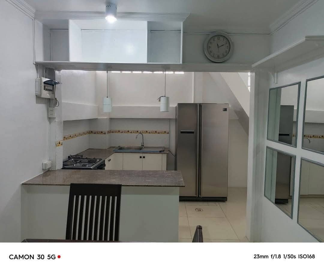 𝗙𝗢𝗥 𝗥𝗘𝗡𝗧 - 𝟰𝗕𝗥 𝗚𝗮𝘁𝗲𝗱 𝗧𝗼𝘄𝗻𝗵𝗼𝘂𝘀𝗲 𝗦𝗲𝗺𝗶-𝗙𝘂𝗿𝗻𝗶𝘀𝗵𝗲𝗱 near Gaisano Country Mall ! - photo 5