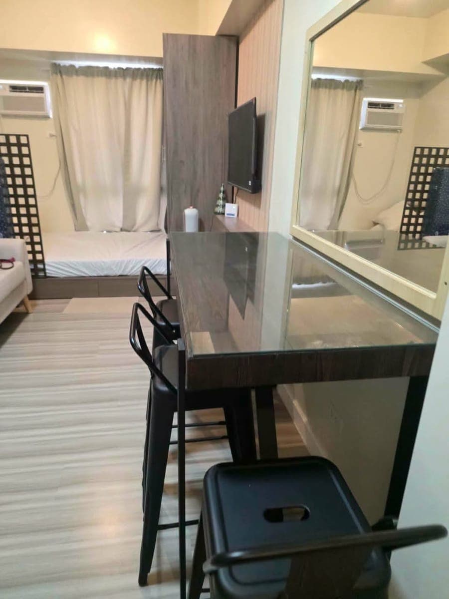 FOR RENT – Fully Furnished Studio Unit - photo 3