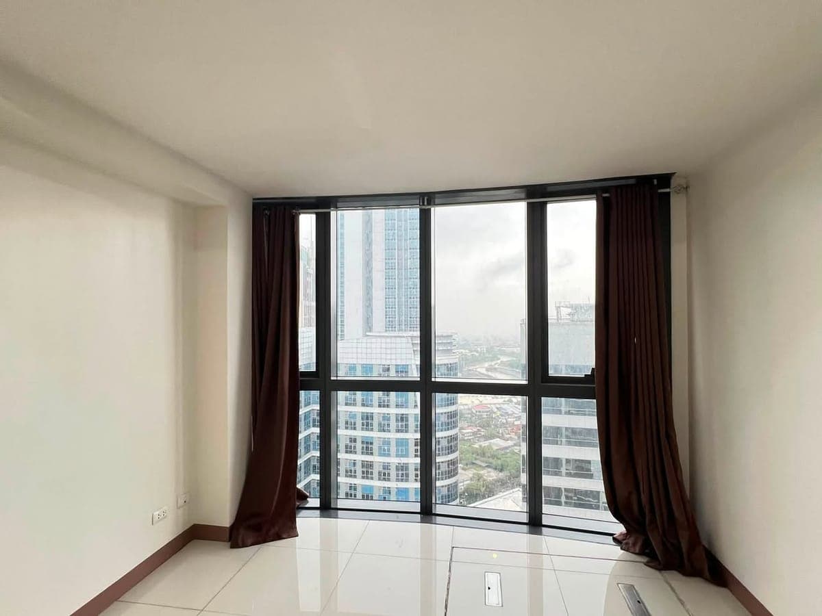 Eastwood City Condo for rent - photo 2