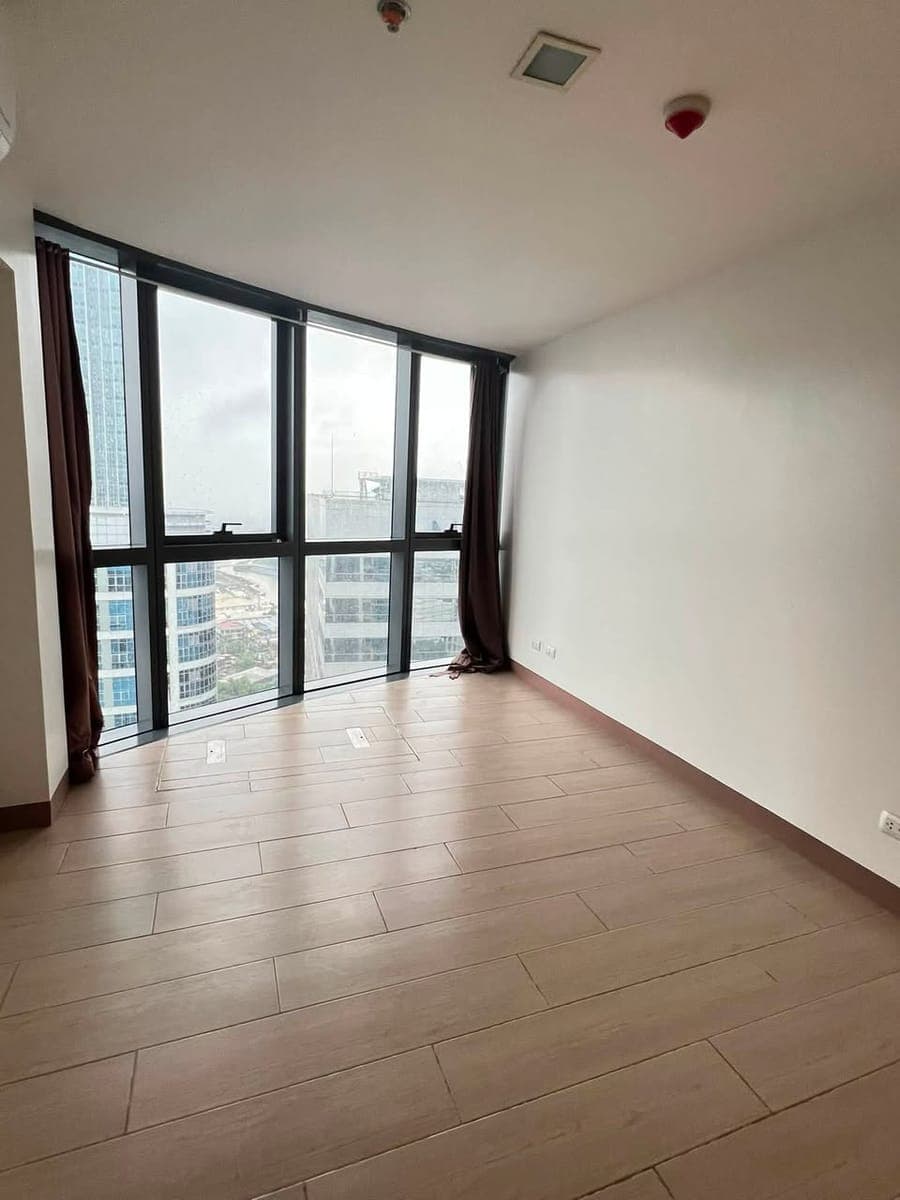 Eastwood City Condo for rent - photo 5