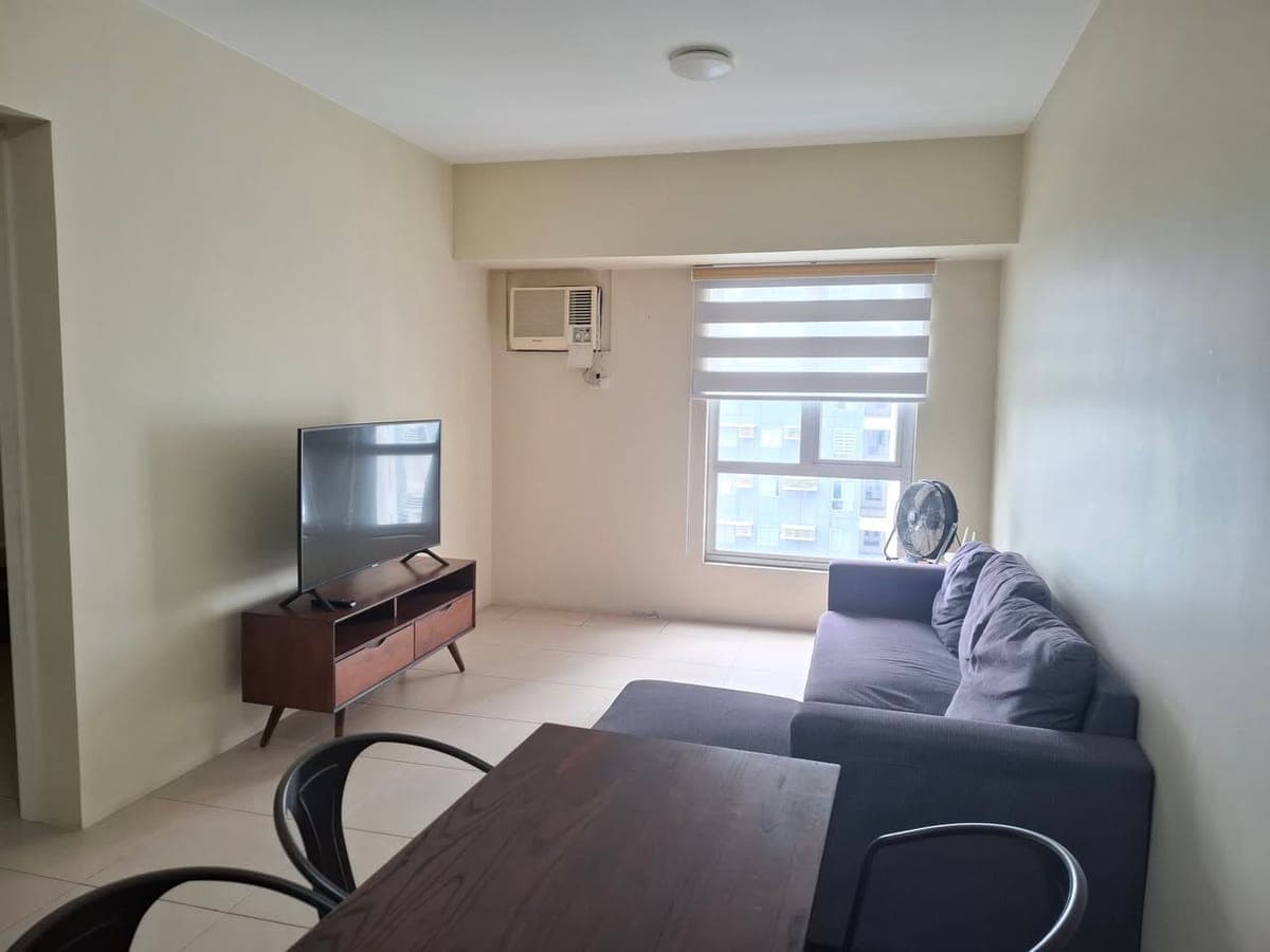FOR RENT | 2-Bedroom Condo with Parking - photo 1
