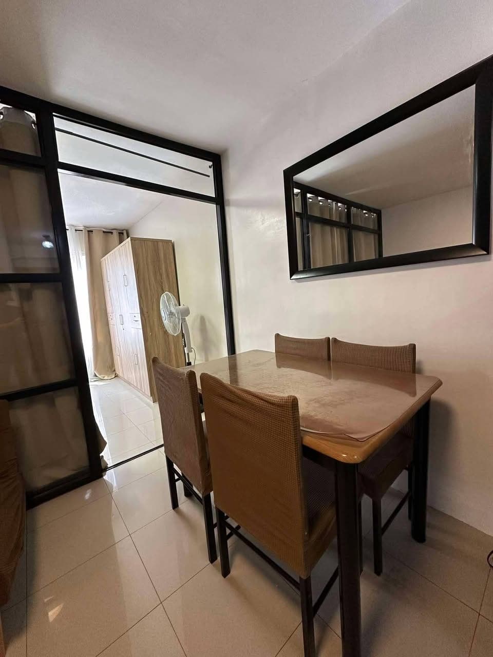 DL-Cozy Modern Minimalist 1-Bedroom Fully Furnished Condo in Urban Deca Homes Tipolo, Building 6 2nd floor - photo 3