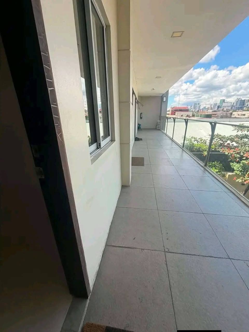 FOR RENT 1 BEDROOM APARTMENT WITH BALCONY - photo 1
