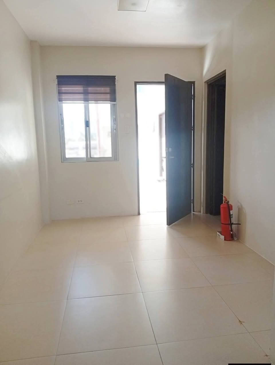 FOR RENT 1 BEDROOM APARTMENT WITH BALCONY - photo 3
