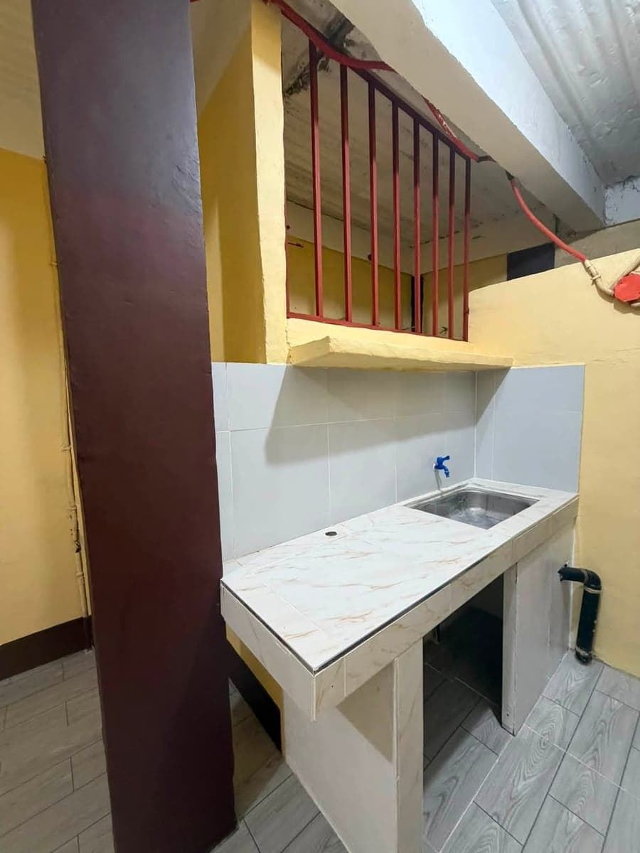 Room for Rent - photo 5