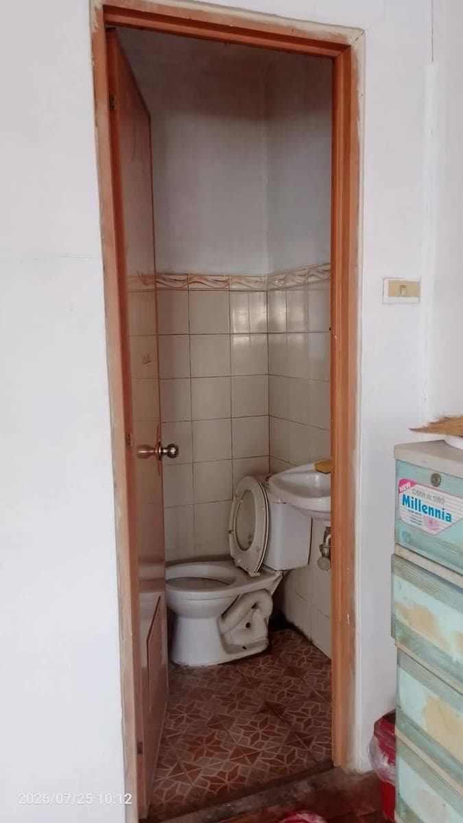 1 Room available - photo 5