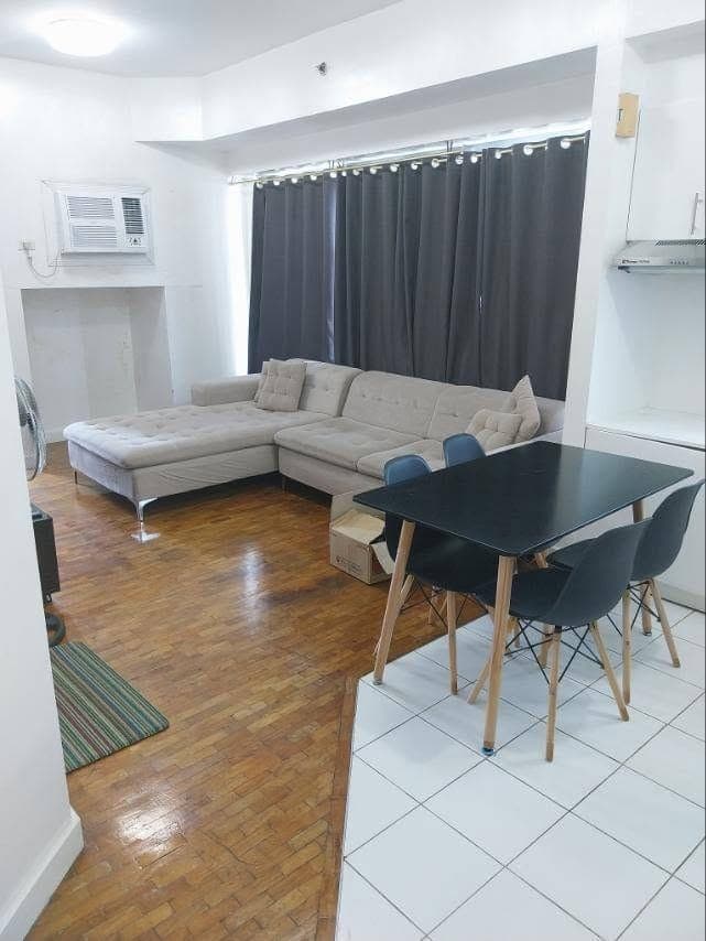 • FOR RENT!  Available now in Ermita Manila. - photo 1