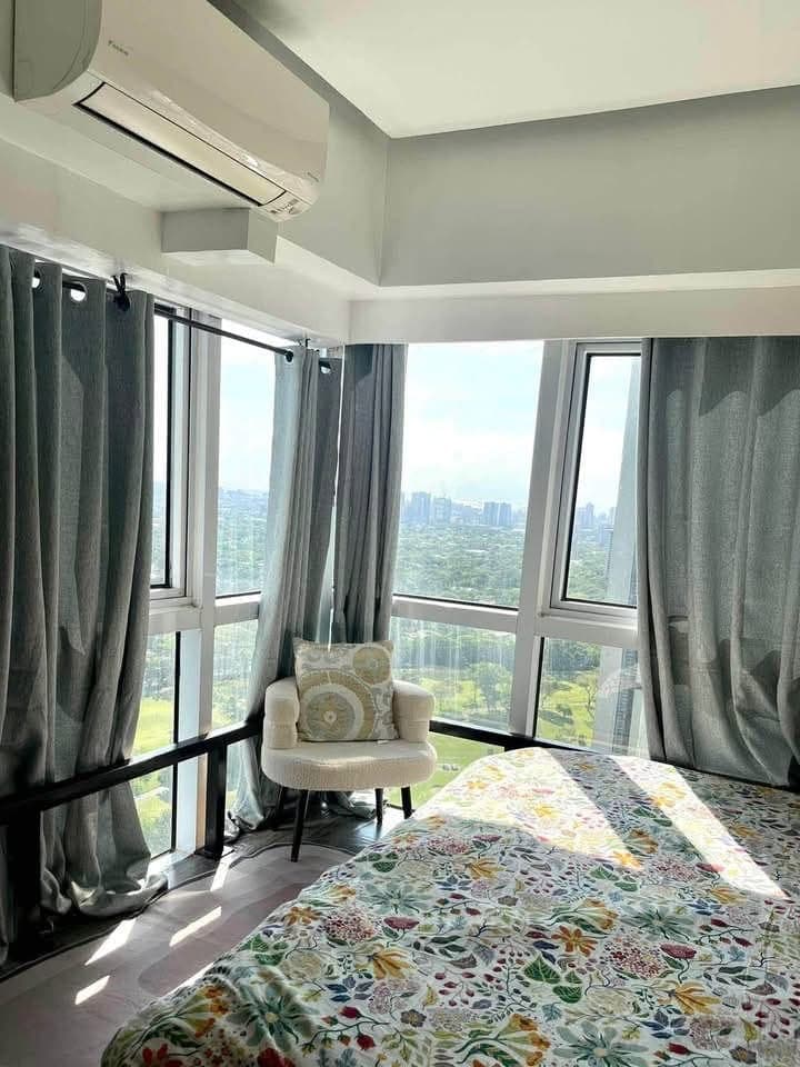 FOR LEASE: Fully furnished 2 Bedroom Loft-type unit at Fort Victoria, BGC - photo 2
