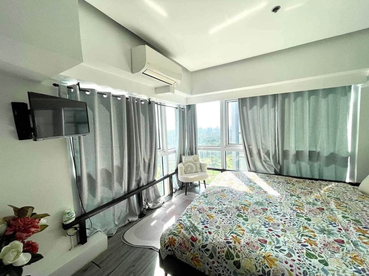 FOR LEASE: Fully furnished 2 Bedroom Loft-type unit at Fort Victoria, BGC - photo 3