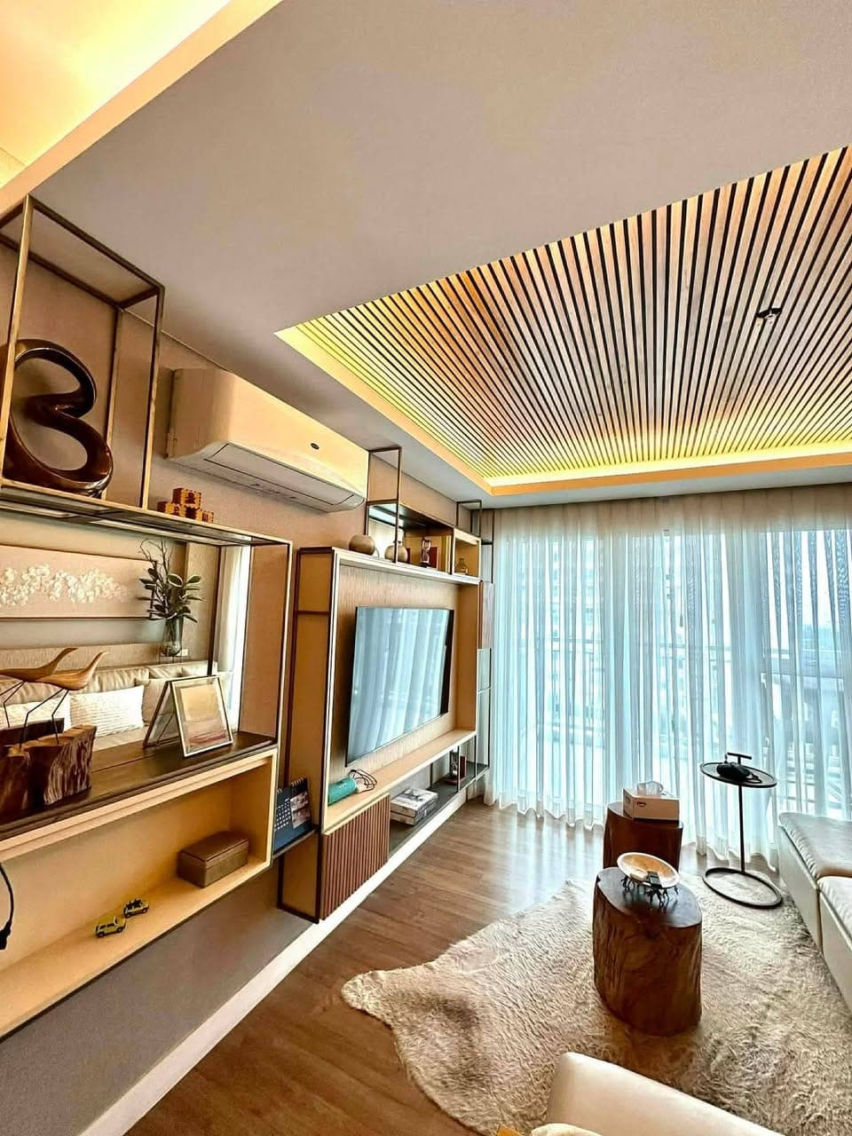 For Rent: Fully Furnished 2BR unit in Solinea Tower 3 - photo 1