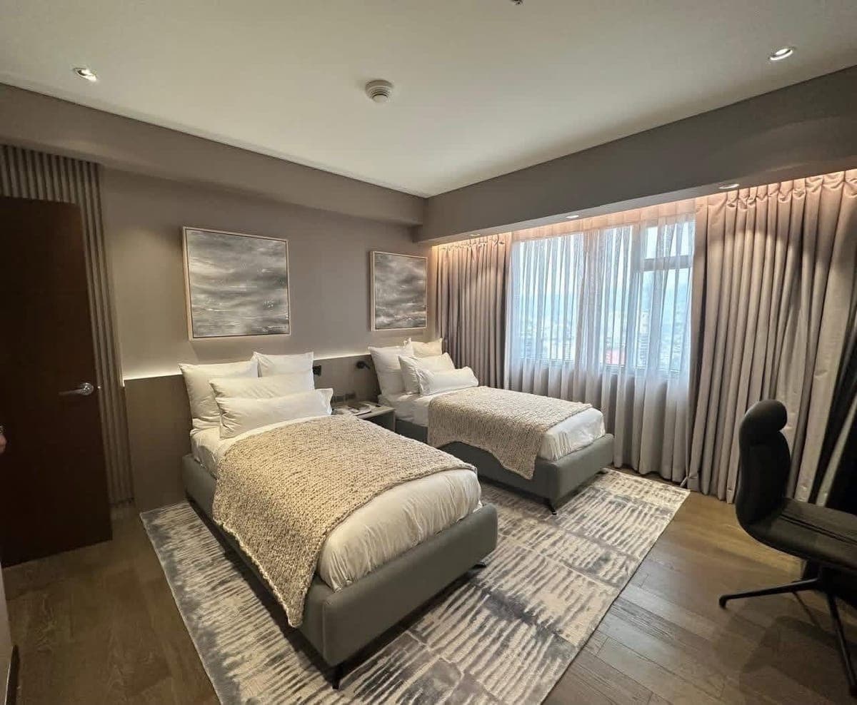 FOR RENT: 2 Bedroom with Balcony at THE ALCOVES AYALA ‼️ - photo 3