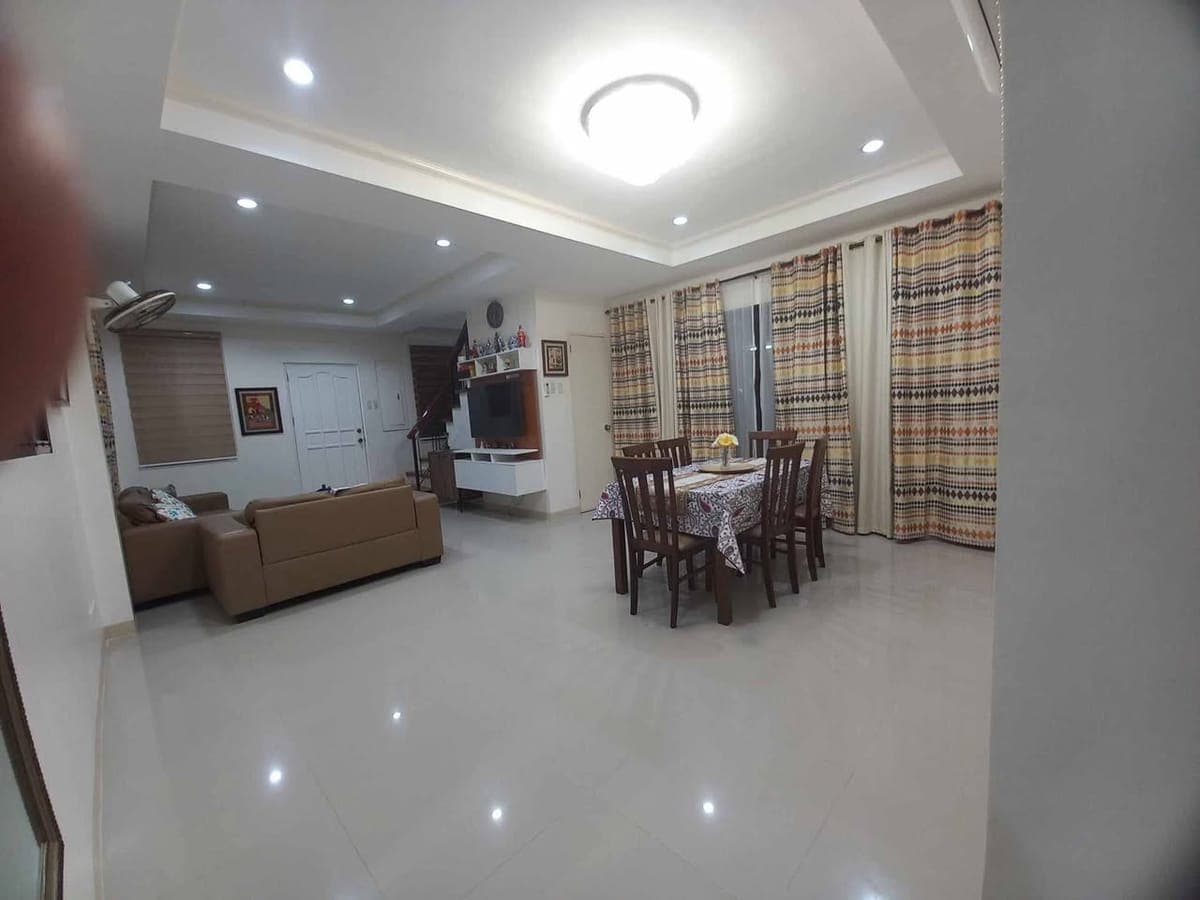 FOR RENT or SALE ELEGANT AND SPACIOUS  HOUSE AND LOT INSIDE THE HIGH END SUBDIVISION WITH A GREAT OC... - photo 4