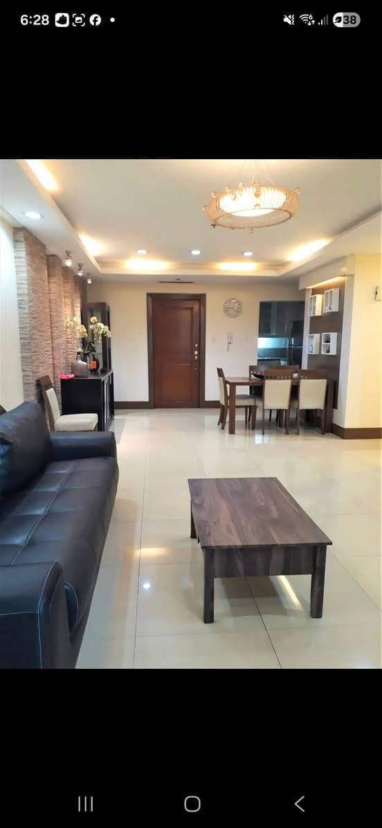 • FOR RENT! Available Now in Ermita Manila! - photo 2