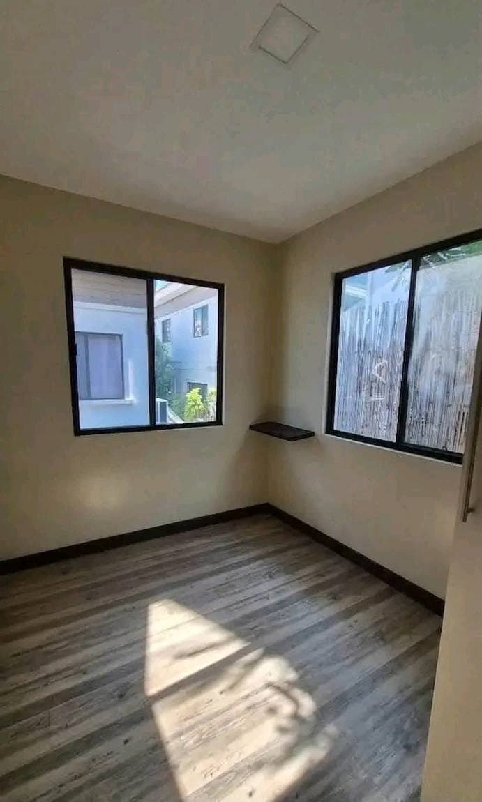 🏡 𝐅𝐎𝐑 𝐑𝐄𝐍𝐓: House in Guadalupe Gated Subdivision - photo 1